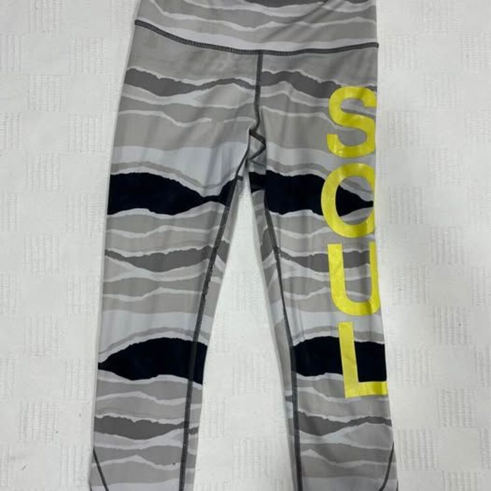 Lululemon Leggings Womens 4 Gray Capri Soul Active Athletic Stretch Soul Cycle